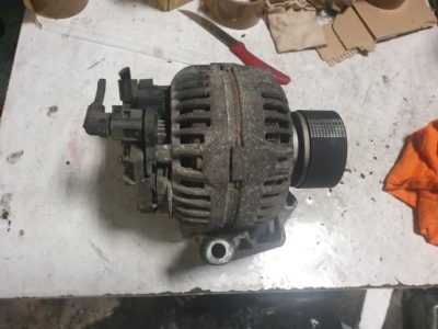 Генератор vw t5 2.5 tdi 070903024a 150a фото №1