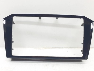 Рамка дисплея радио навигации приборная панель dekor vw arteon 3g8858069 фото №1