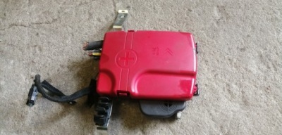 Citroen c5 3 2.7 hdi клемма предохранитель 9665407780 фото №1