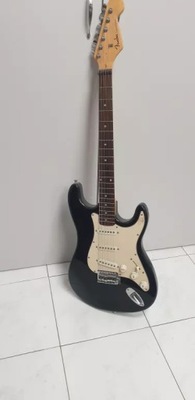 GITARA ELEKTRYCZNA FENDER