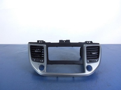 Hyundai tucson ii рамка радіо ґрати обдув фото №1