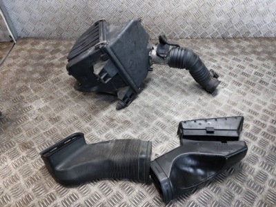 Корпус фильтра расходомер труба воздухозаборник audi a6 c5 2.5 tdi 4b0129627a фото №1