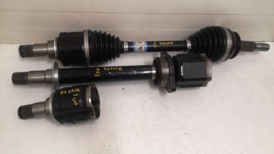 Приводной вал чашка тройник toyota lexus 42330-24050 фото №1