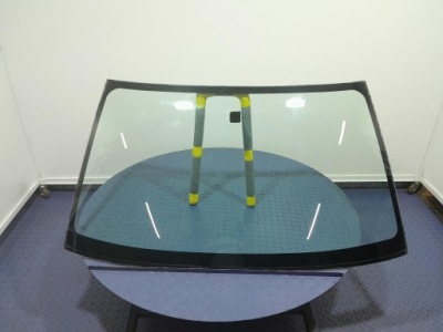 Mitsubishi l200 iv 5d 06- стекло лобовое передняя 16r фото №1