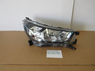 Toyota hilux 8 2021-2024 лампа права перед фото №1