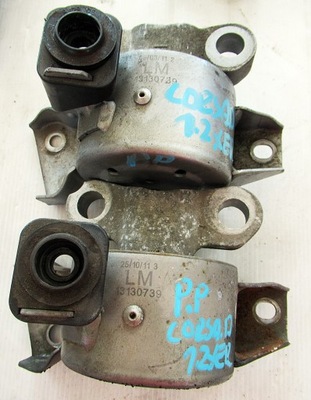 Opel corsa d 1.2 подушка кронштейн двигателя 13130739 фото №1