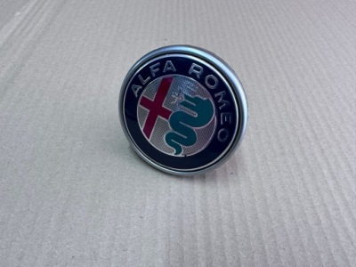 Емблема кнопка na кришка alfa 50538700 мікровимикач фото №1