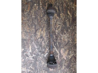 Привідний вал права задня passat b7 alltrack фото №1