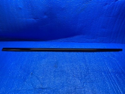 Молдинг ущільнювач mercedes 167 a167 a1677200701 фото №1