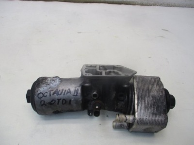 Корпус фільтра оливи chłodniczk octavia ii 2.0 tdi фото №1