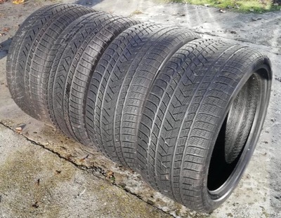 NEUMÁTICOS PIRELLI SOTTOZERO 3 WINTER 305/35R21 109W  