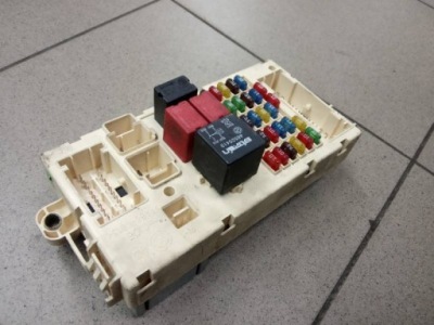 Fiat punto ii коробка предохранителей bsi 46758963 фото №1