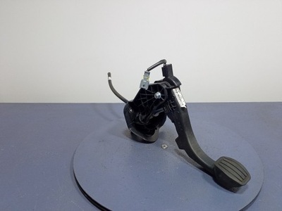 Peugeot rifter berlingo iv combo e педаль сцепления 98208861800 фото №1