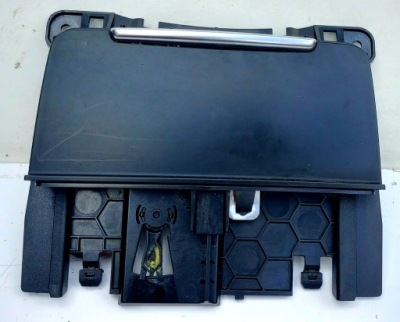 Попільничка audi a5 8t lift 8k0857951c фото №1