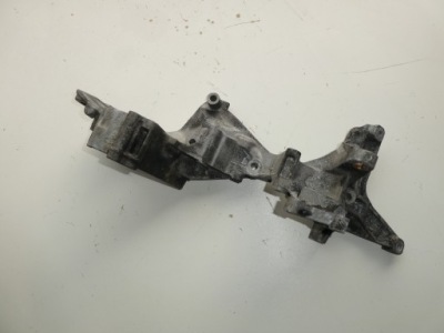 Кронштейн опора генератора vw 03m145167 фото №1