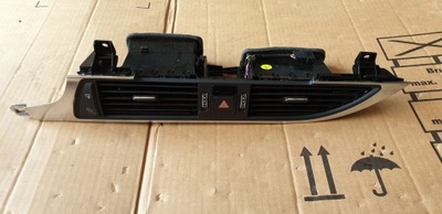 Решітка обдув audi a6 c7 4g1820951 фото №1