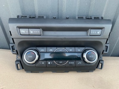 Mazda 3 bm панель обдув кондиціонера b45d61190d фото №1