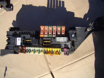 Mercedes w166 ml предохранители коробка a1665401750 фото №1