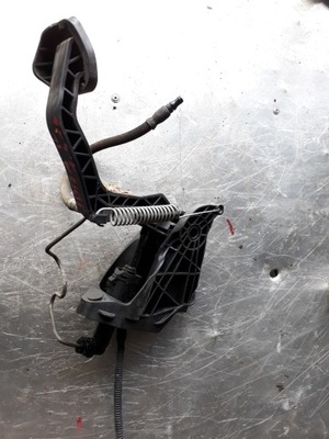 Педаль зчеплення 6r1721059s seat ibiza iv фото №1