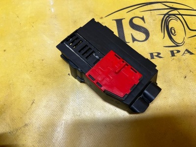 Заглушка защита клеммы положительный плюсовой mercedes gls x166 фото №1