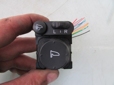 Insight ii 12r перемикач керування дзеркал фото №1