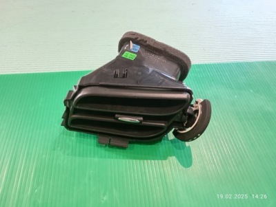 Решітка обдув ліва citroen c3 ii ds3 a1092112 фото №1