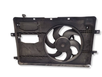 Вентилятор радиатора smart forfour 1.5 cdi mn130391 фото №1