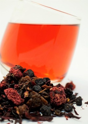 MALINOWO-POZIOMKOWA 100 g herbata owocowa PYSZNA