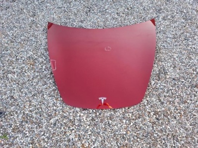 Капот tesla 3 iii highland 2023- фото №1