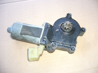 Volvo s80 моторчик скло правий перед передній фото №1