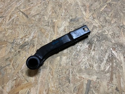 Шланг труба повітрозабірник повітря охолодження акумулятора toyota yaris iv 4 hybrid фото №1