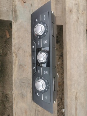 Панель обдув кондиционера audi a6 c7 2013 фото №1