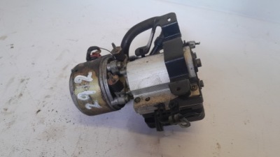 Citroen c5 i lift насос підвіска 9636713880 фото №1