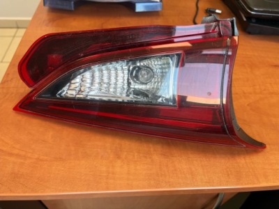 Лампа задня ліва mazda 3 оригінальний номер b45c-513f0 фото №1