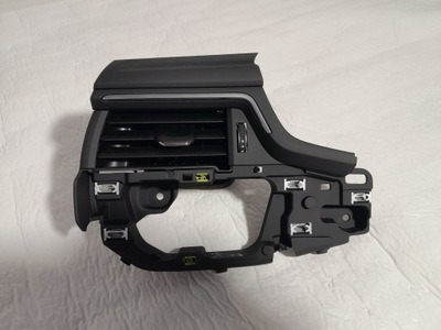 Audi a4 b9 решітка обдув 8w1820901 фото №1