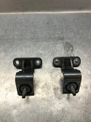 Audi a3 8v sportback петля крышки задний 8v3827299a фото №1