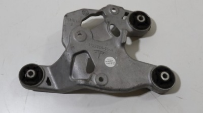 Tesla model 3 кронштейн компрессор кондиционер 1122966-00-a фото №1
