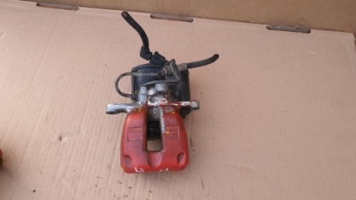 Супорт гальмівний лівий задня vw passat b6 фото №1