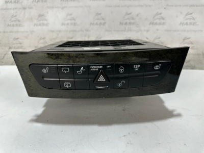 Mercedes s211 панель управление карман a2116800552 фото №1