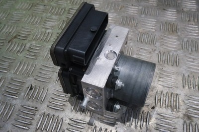 Насос abs maserati levante 670106615 фото №1