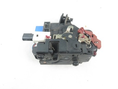 Замок правий задній vw touareg i фото №1