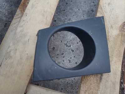 Решітка протитуманної фари ліва renault megane 8200450493g фото №1