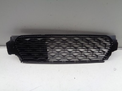 Решётка бампера dacia duster ii 17- фото №1