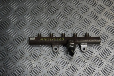 Молдинг упорскування clio iii h820070169 фото №1