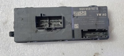 Audi q3 83a модуль кришки багажника 20r фото №1