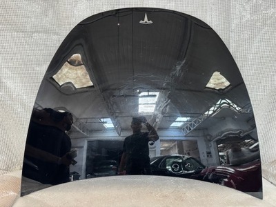 Tesla y капот фото №1