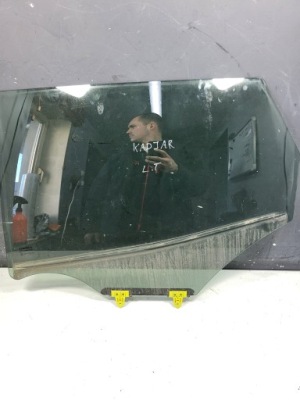Renault kadjar стекло дверь левая задняя 16 r фото №1