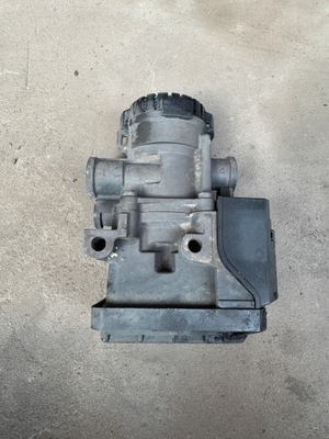 Клапан ebs abs mercedes actros mp 4 a0004295724 фото №1