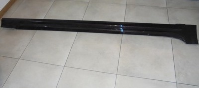 Молдинг поріг r toyota corolla e21 sedan 4w9 19-21r фото №1