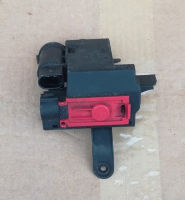 Audi a5 8w распределитель тока клемма плюсовая фото №1